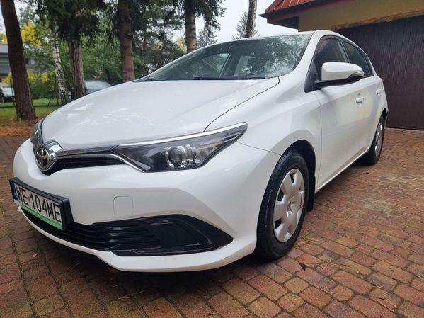 Toyota Auris 1.4 D-4D 2016