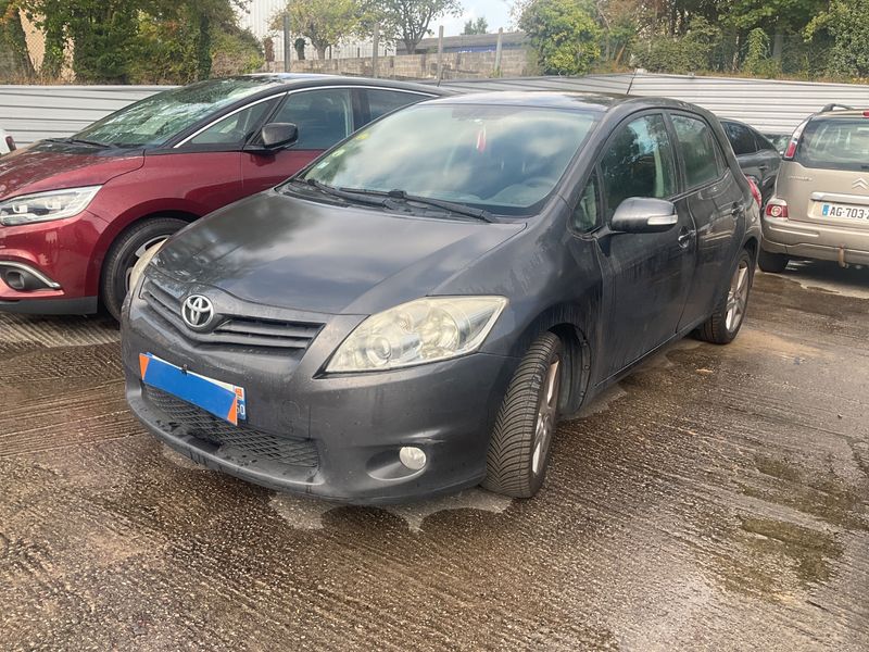 Toyota Auris 2.0 D-4D Executive