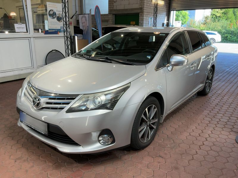 Toyota Avensis 2.2 D-4D Edition