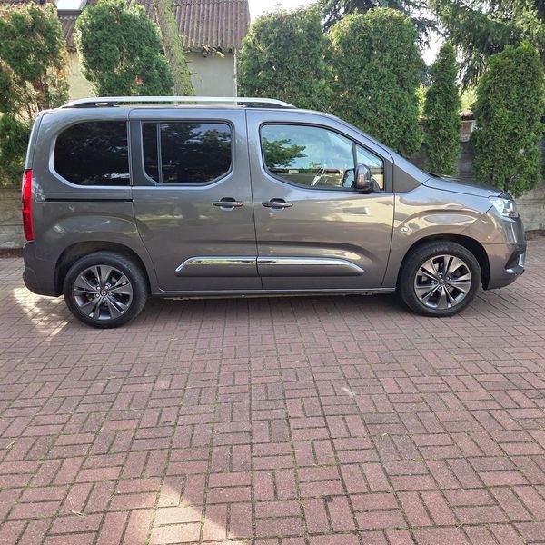 Toyota Proace City Verso Salon Polska!! Serwis ASO 130 KM Automat Max opcja PO SERWISIE