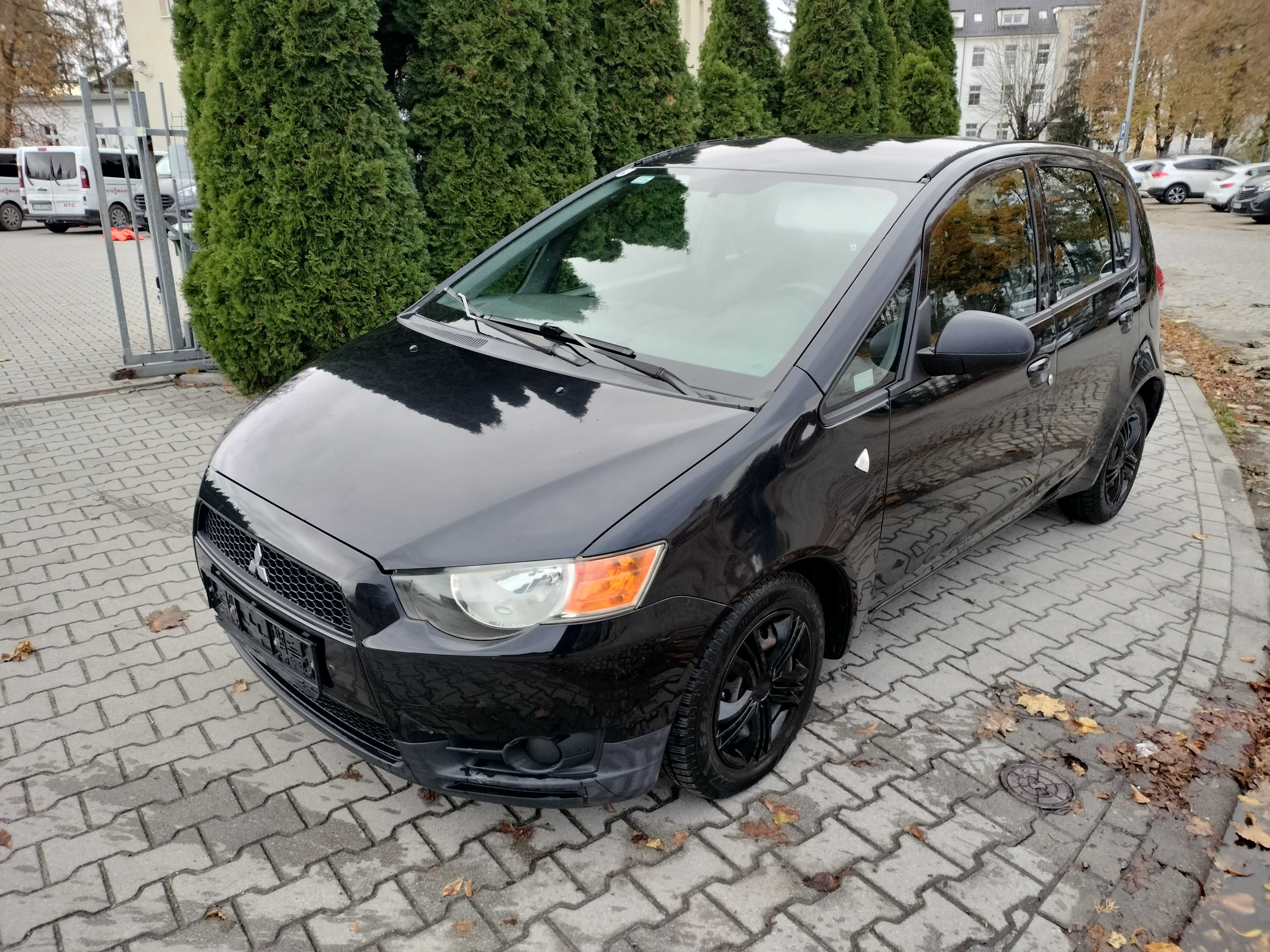 Mitsubishi Colt 1.1 Petrol 2010