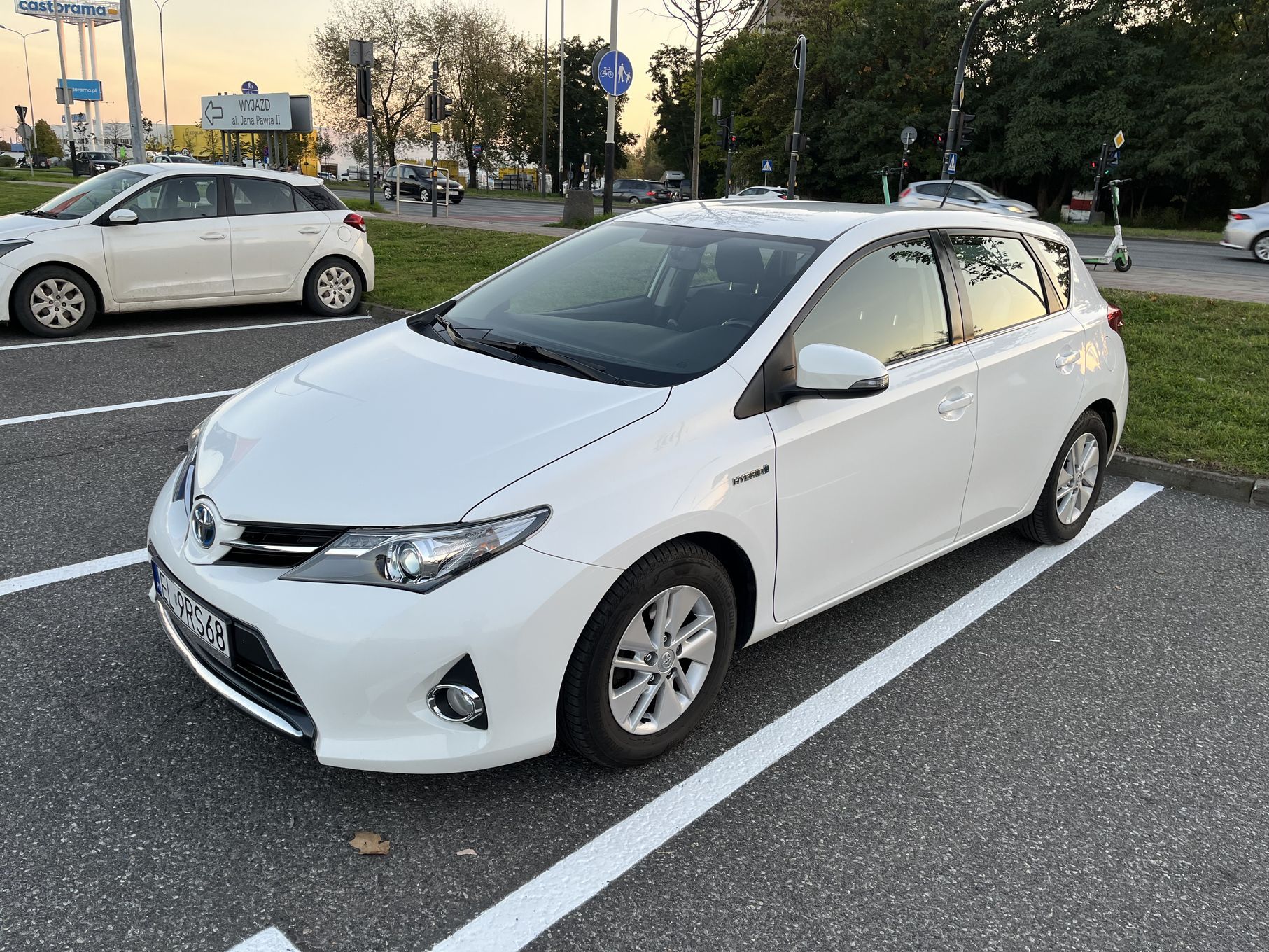Toyota Auris 1.8 Hybrid 2013