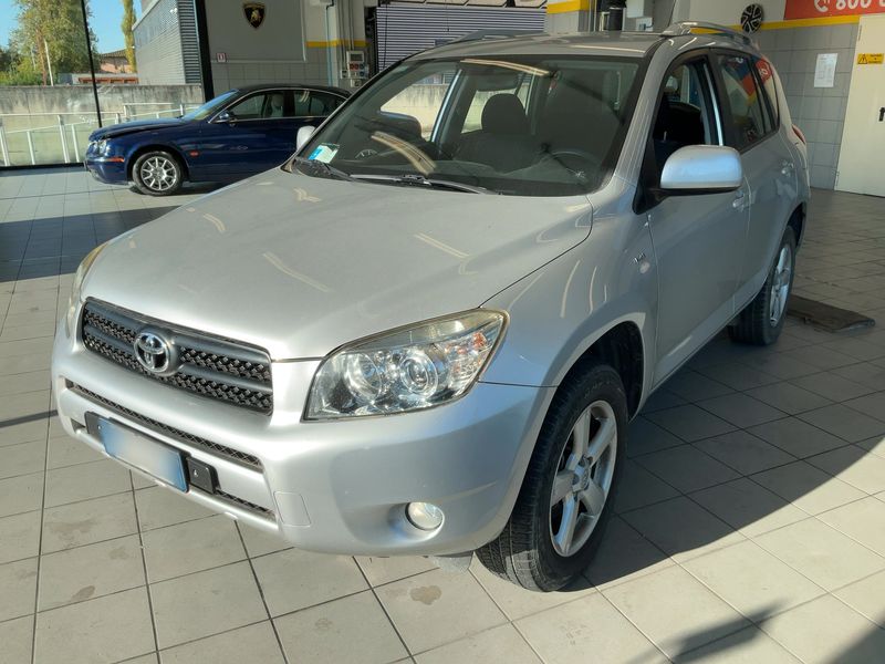 Toyota RAV 4 2.2 Turbodiesel