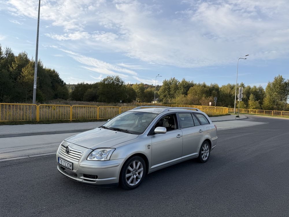 Toyota Avensis 2.0 Diesel D4D 116 Koni Klimatyzacja Elektryka Alufelgi Skory Czynne 8-20 7 Dni W Tygodniu Zamiana
