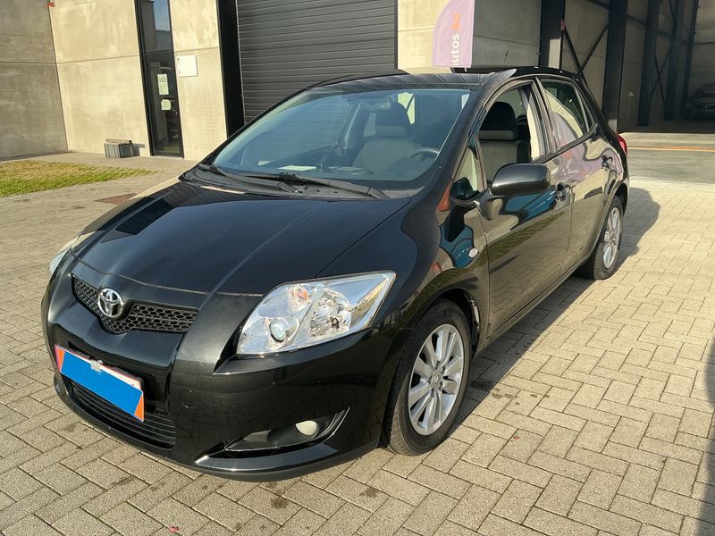 Toyota Auris 1.4 Sol