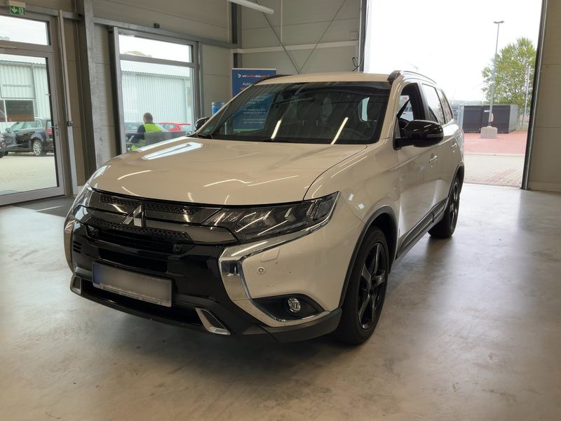Mitsubishi Outlander 2.0 Mivec Active+ 2WD