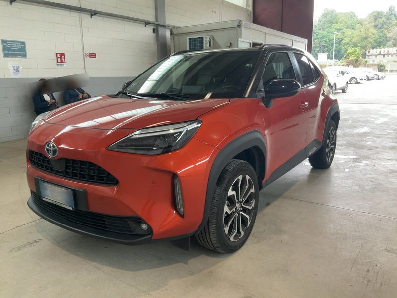Toyota Yaris Cross 1.5 Hybrid AWD Orange Edition
