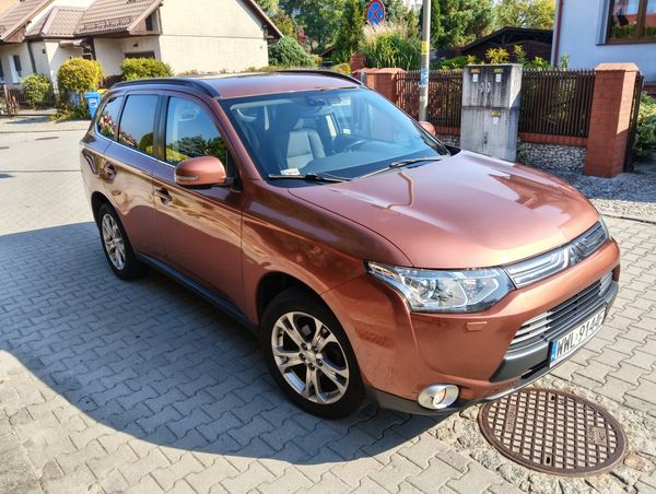 Mitsubishi Outlander 7os Salon PL