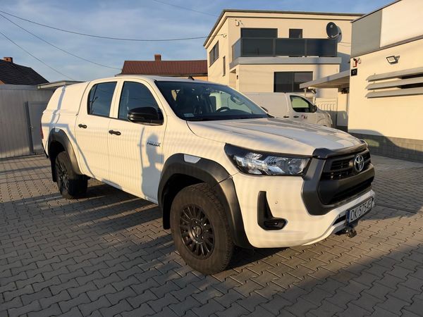 Toyota Hilux 150KM wyciągarka Hardtop platforma bagażnika fv23%