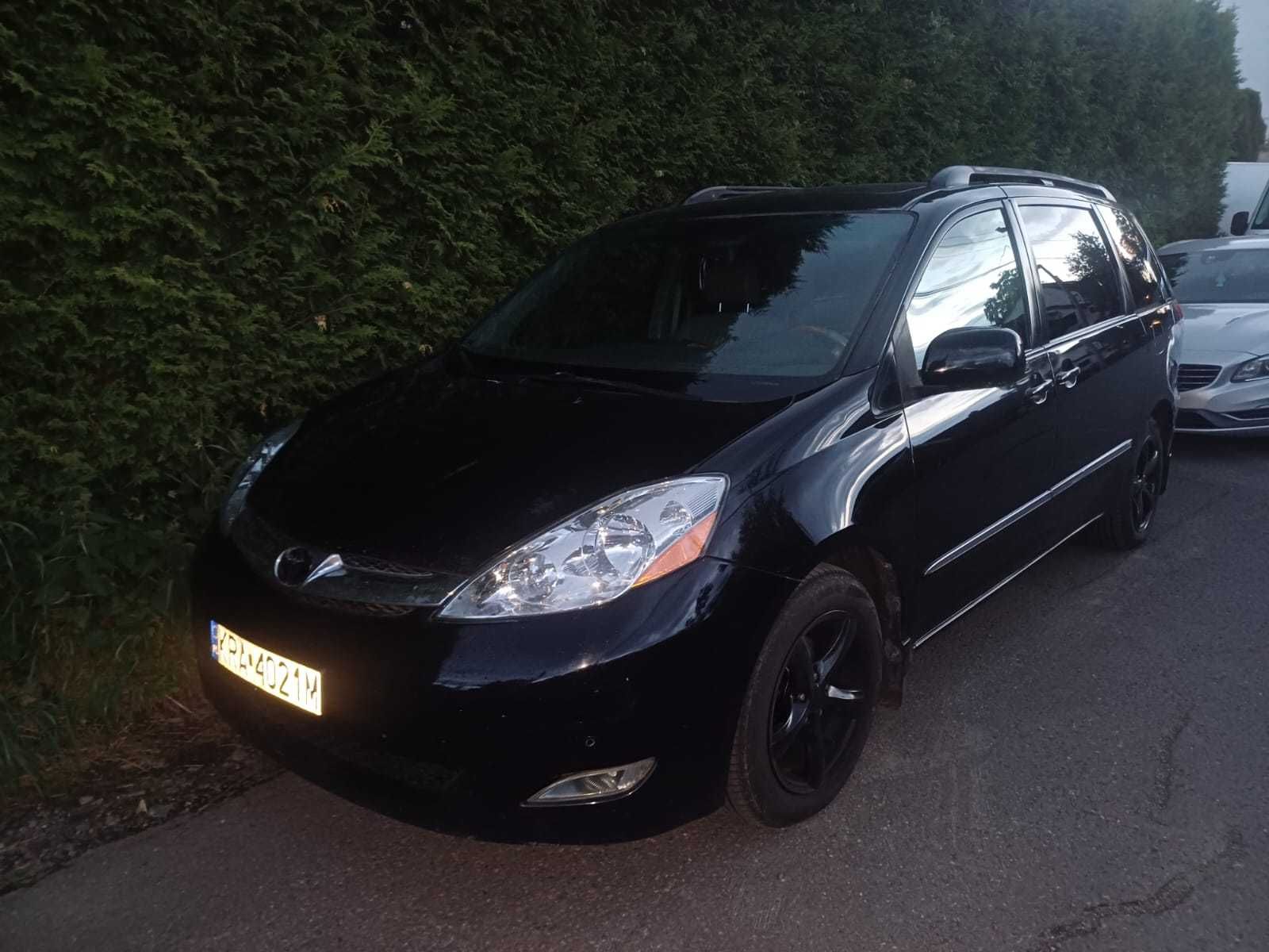 Toyota Sienna 3,5 petrol+ gas