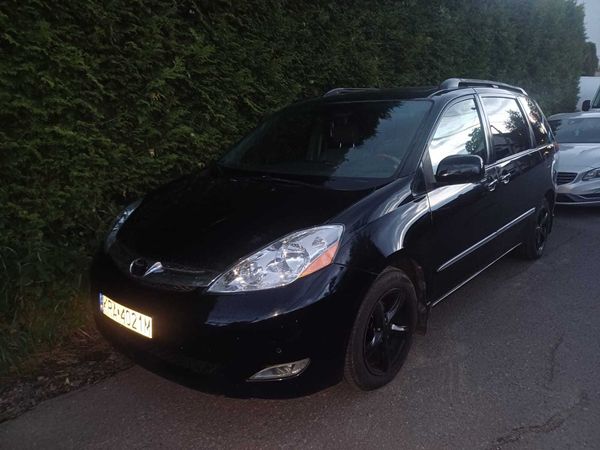 Toyota Sienna 3,5 petrol+ gas