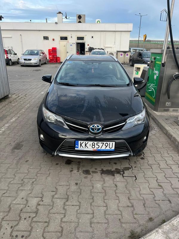 Toyota Auris 2014 Toyota Auris Hybrid, 240.000 km. Hybrid + LPG