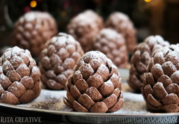 Meerkat-ass Pine Cones